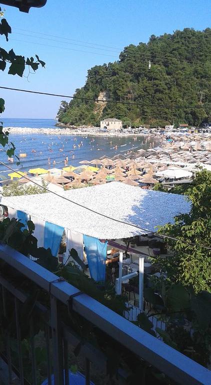 Chrisi Akti Hotel Skala Potamia  Extérieur photo